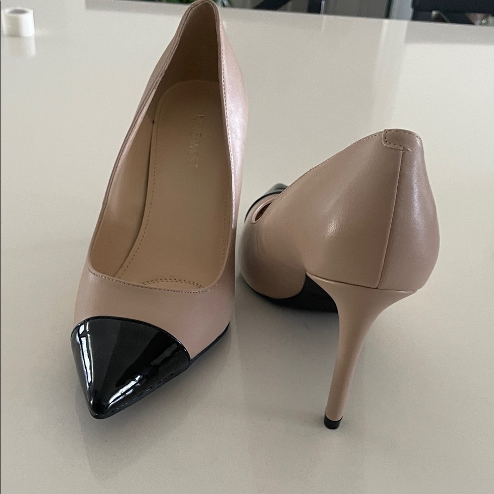Nine West Black and Cream Pointed Heels - Picture 5 of 6